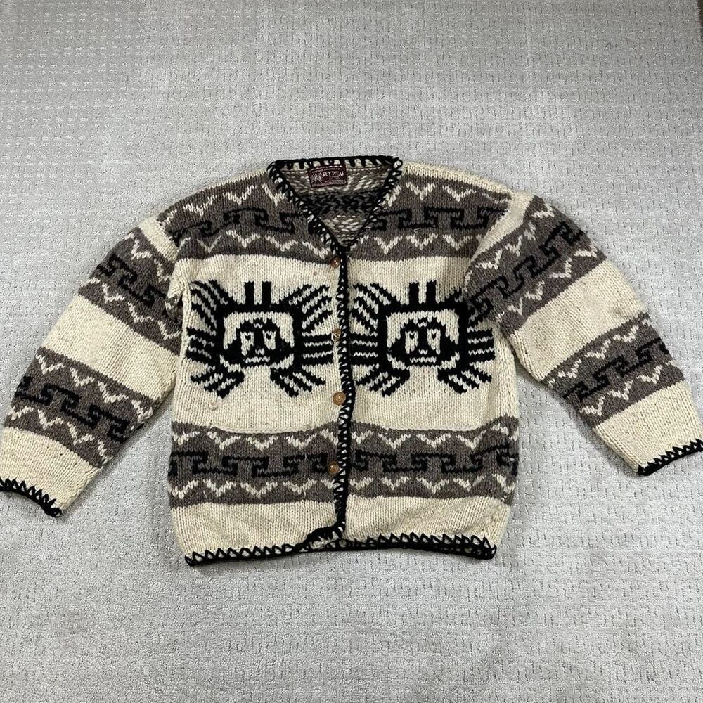 Unique vintage Cowichan Ecuadorian wool cardigan with a funky pattern and a rela
